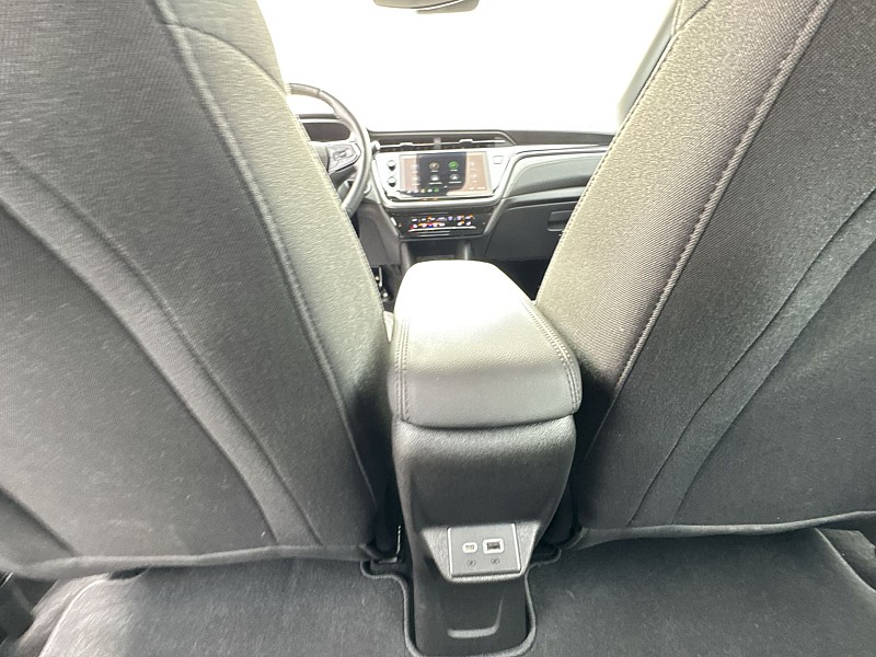 Vehicle image 22 of 33