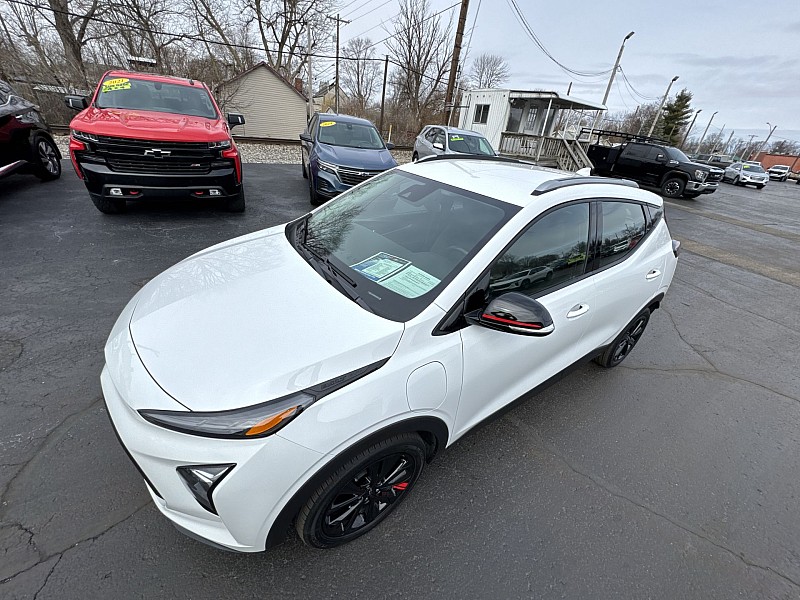 Vehicle image 11 of 33