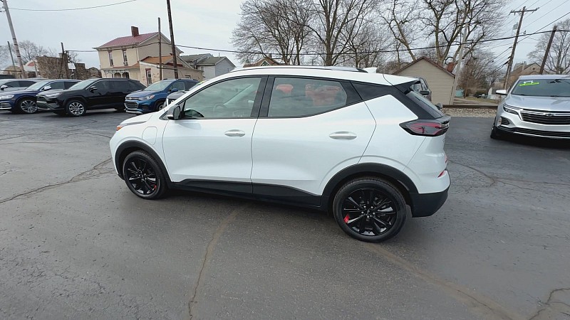 Vehicle image 5 of 33