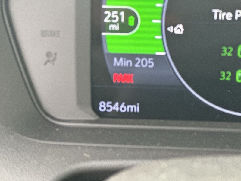 Vehicle image 15 of 33