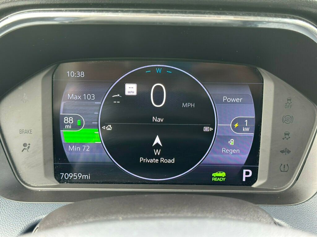 Vehicle image 22 of 33