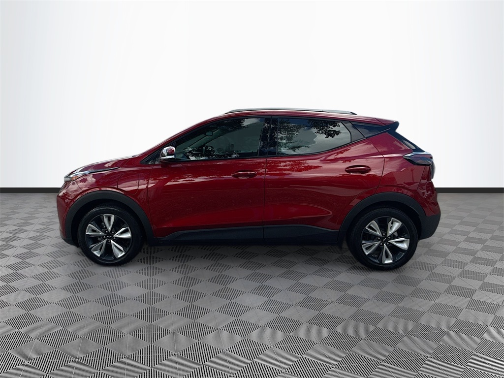 Vehicle image 8 of 32