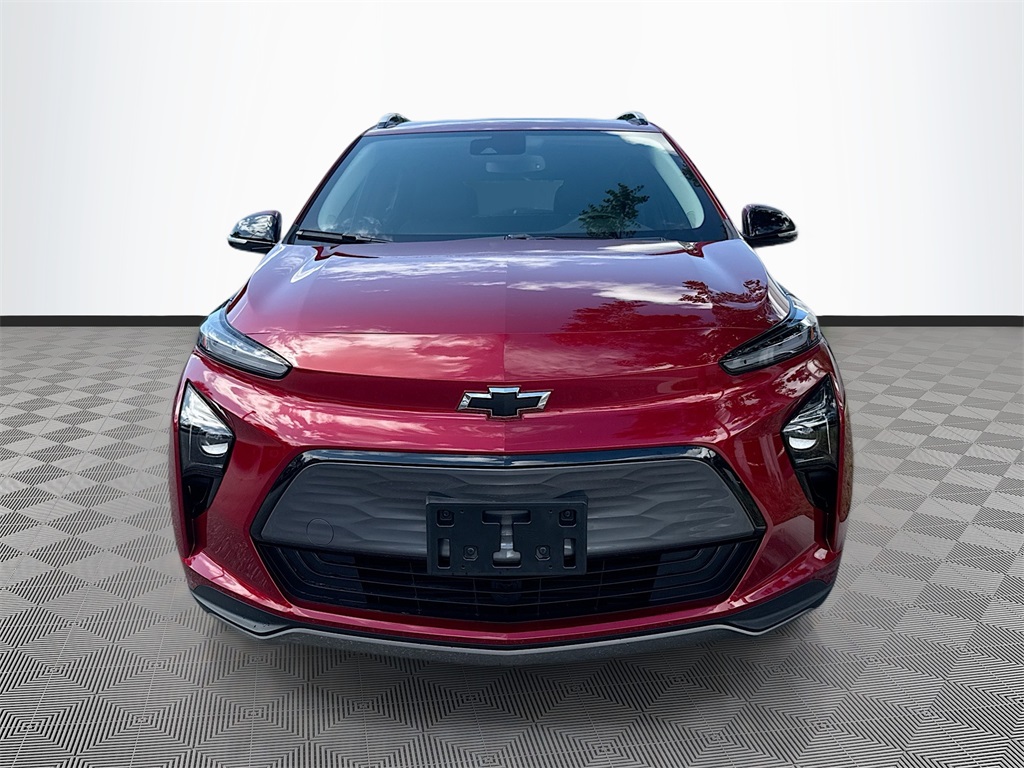 Vehicle image 2 of 32