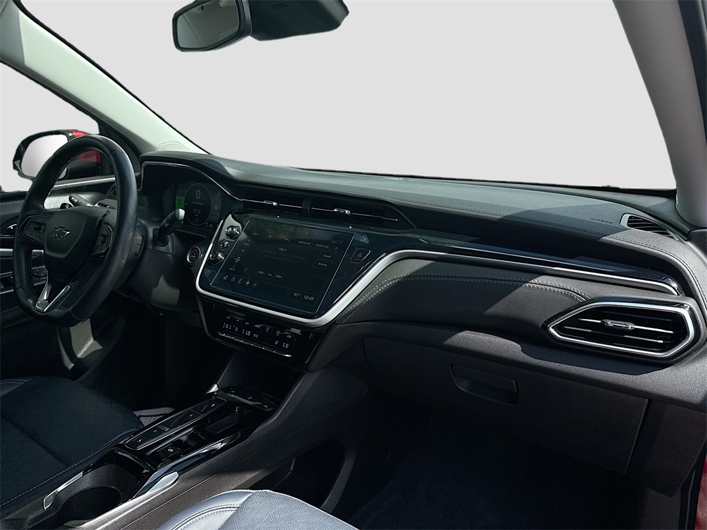 Vehicle image 16 of 32