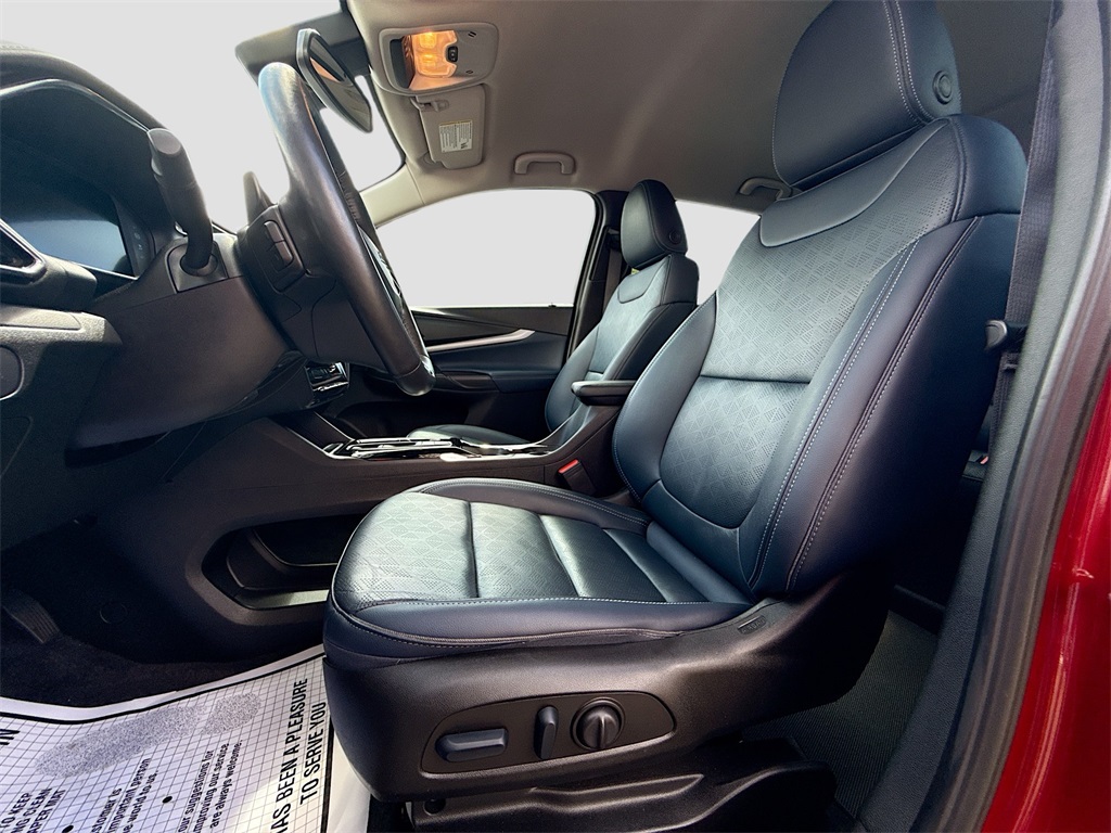 Vehicle image 14 of 32