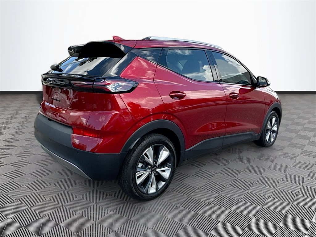 Vehicle image 5 of 32