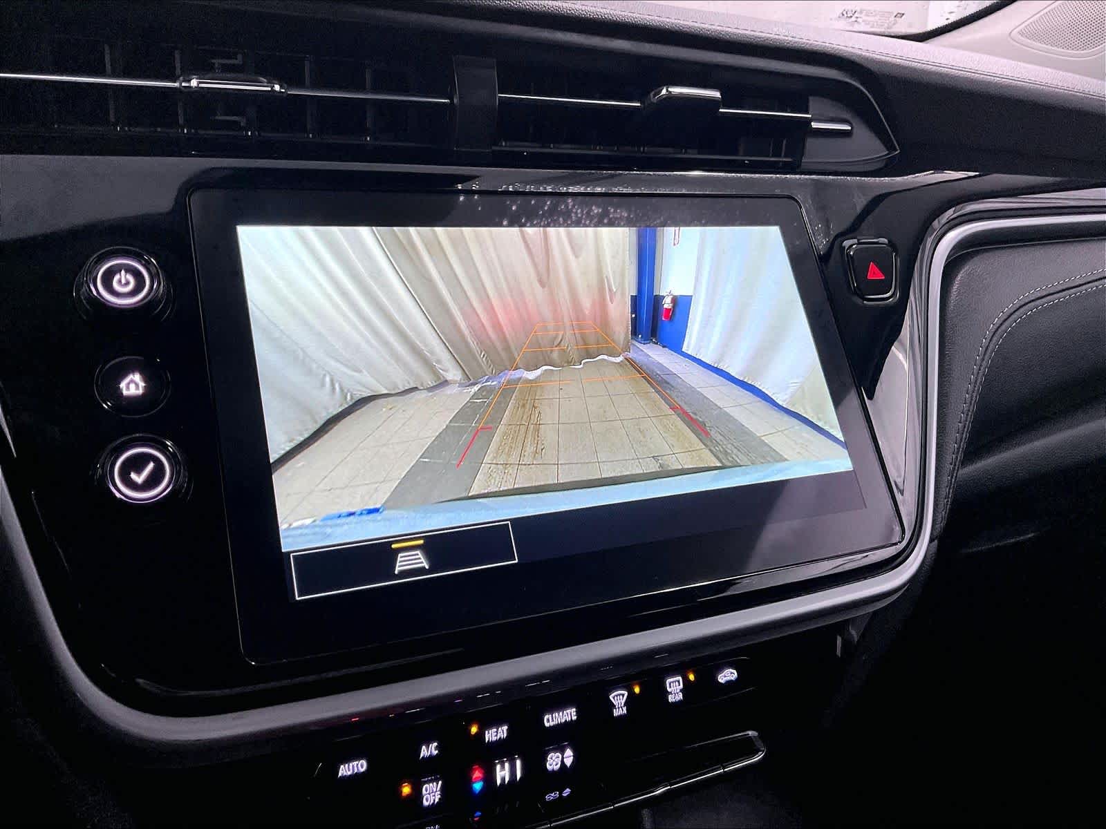 2023 Chevrolet Bolt EUV LT Image 23 of 35