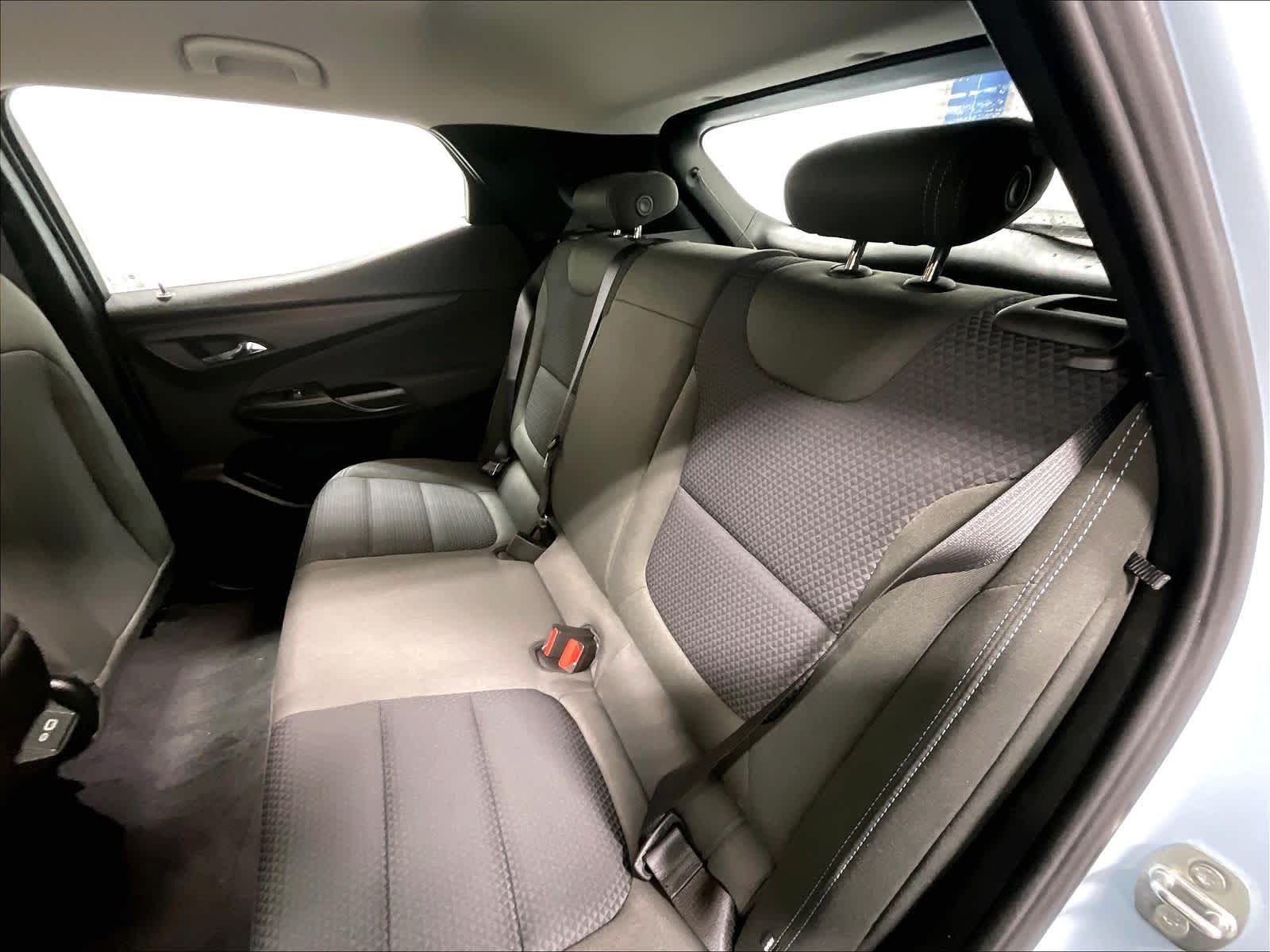 2023 Chevrolet Bolt EUV LT Image 12 of 35