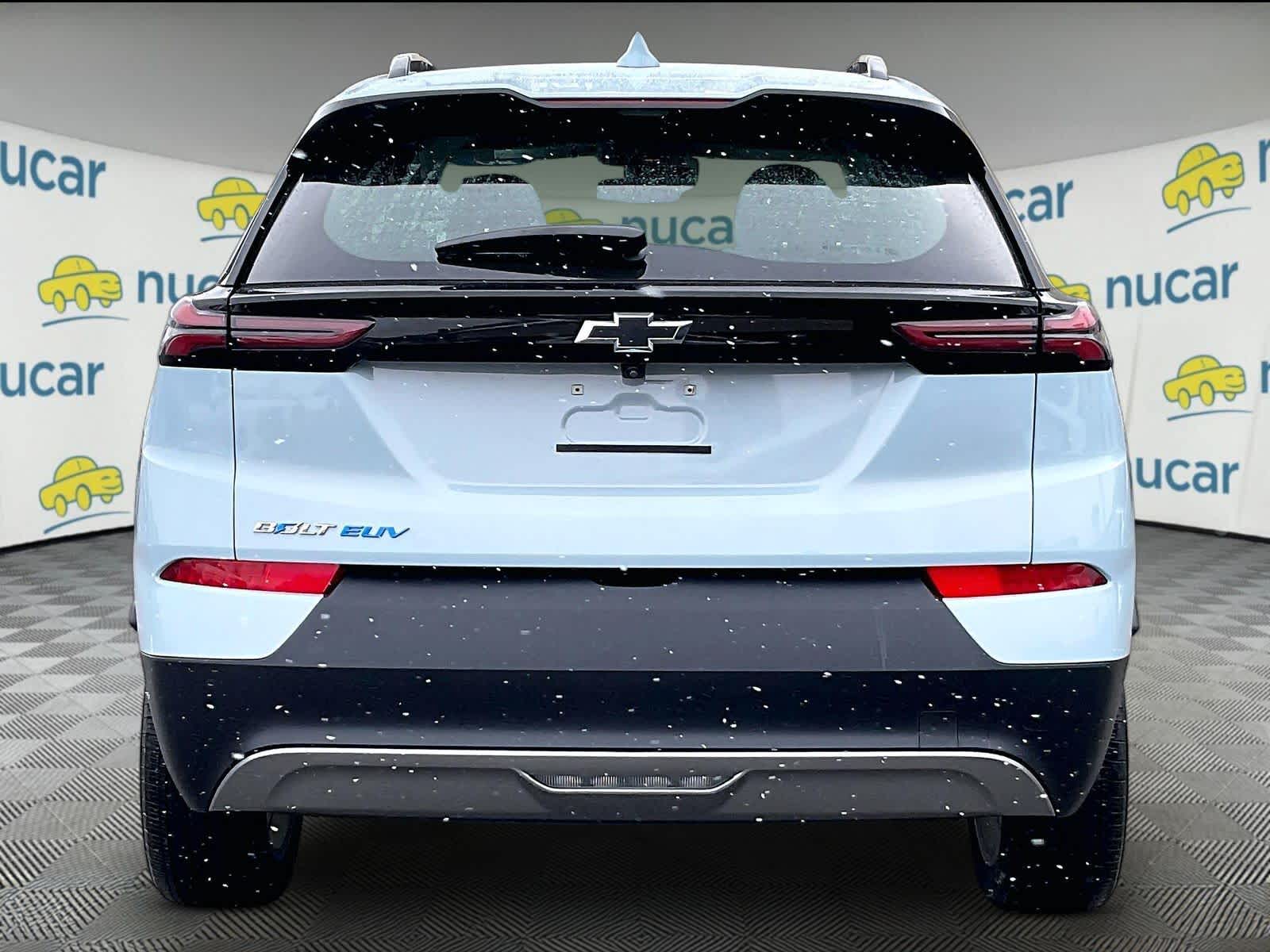 2023 Chevrolet Bolt EUV LT Image 5 of 35