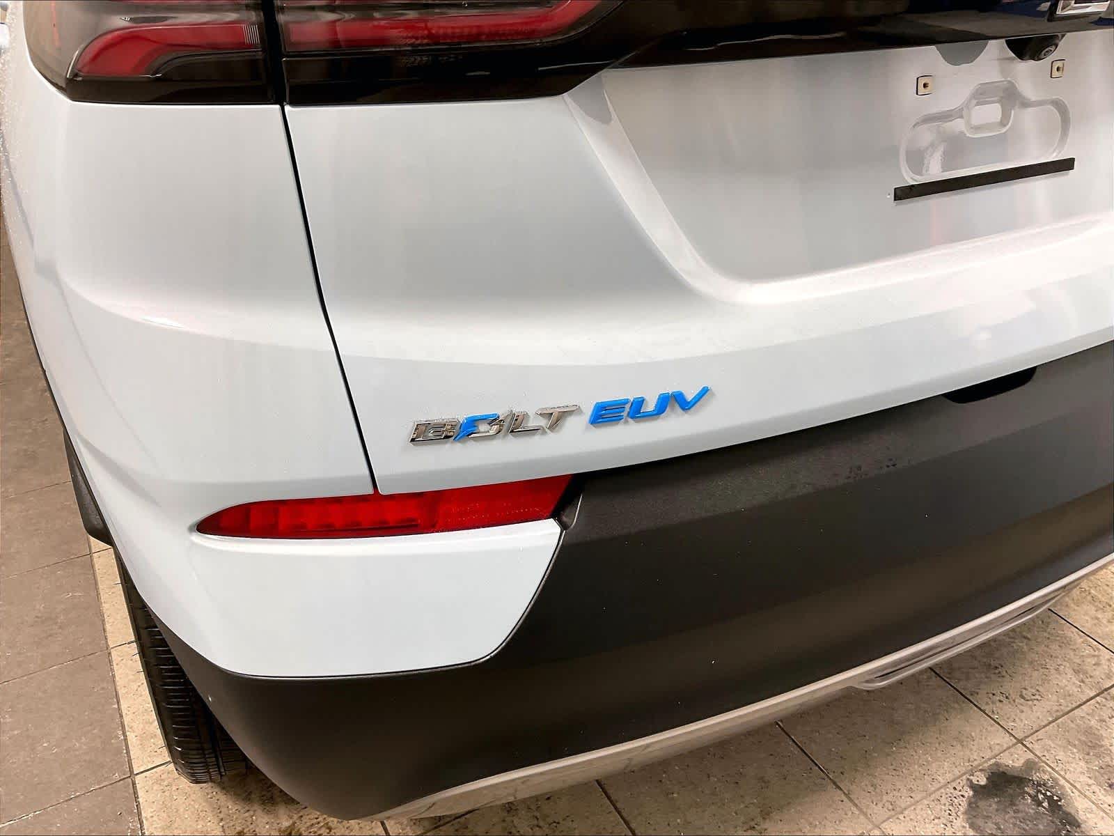2023 Chevrolet Bolt EUV LT Image 35 of 35