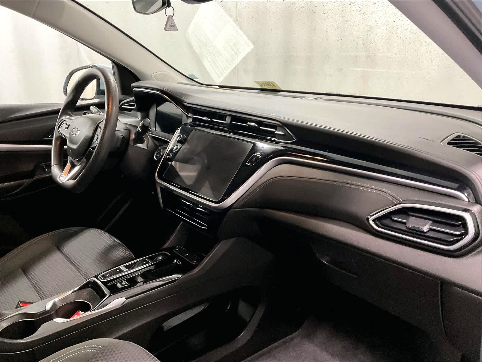 2023 Chevrolet Bolt EUV LT Image 14 of 35