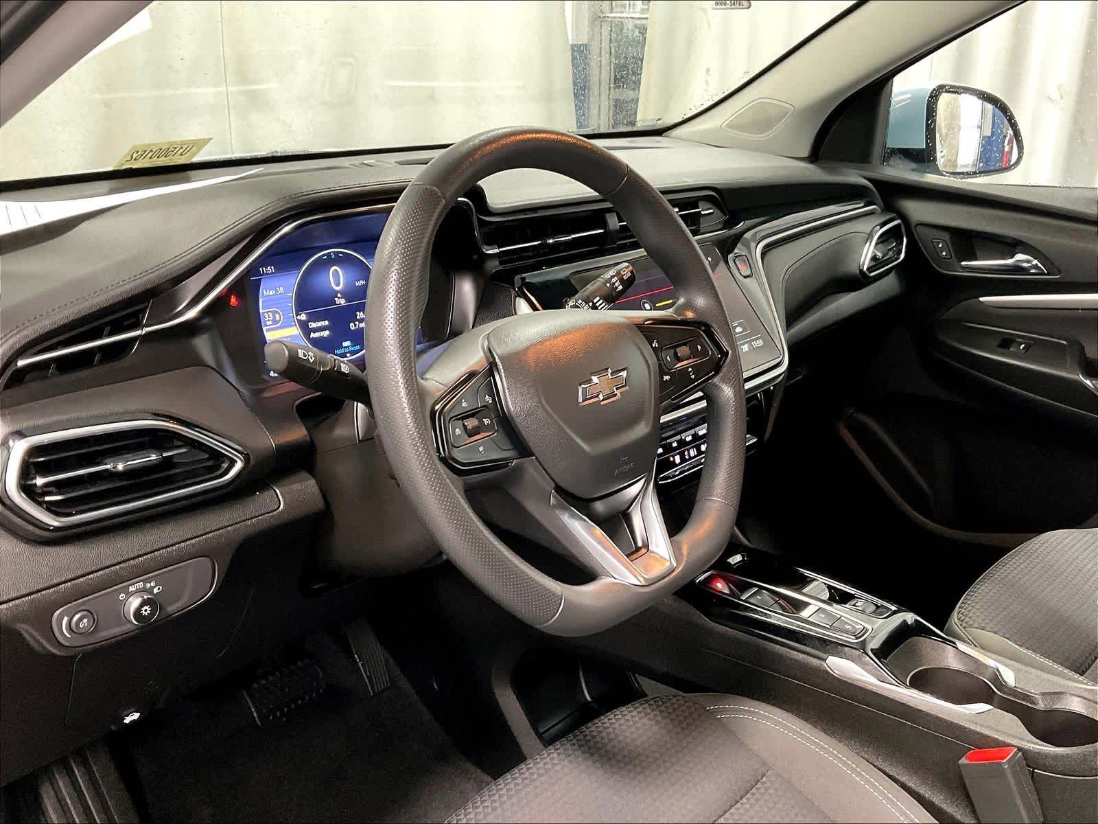 2023 Chevrolet Bolt EUV LT Image 15 of 35