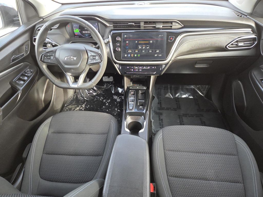2023 Chevrolet Bolt EUV LT Image 15 of 30