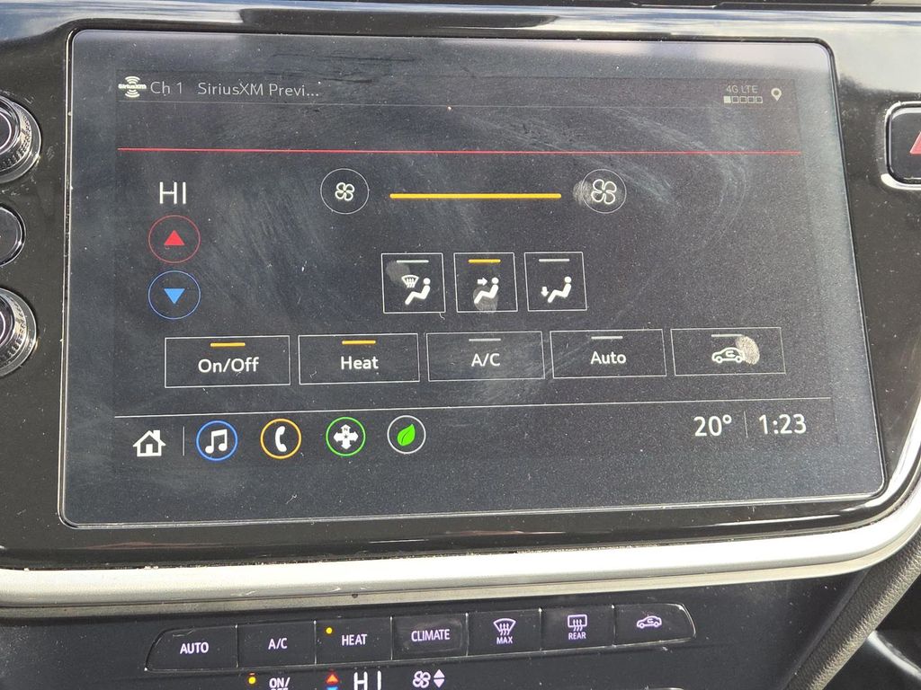 2023 Chevrolet Bolt EUV LT Image 19 of 30