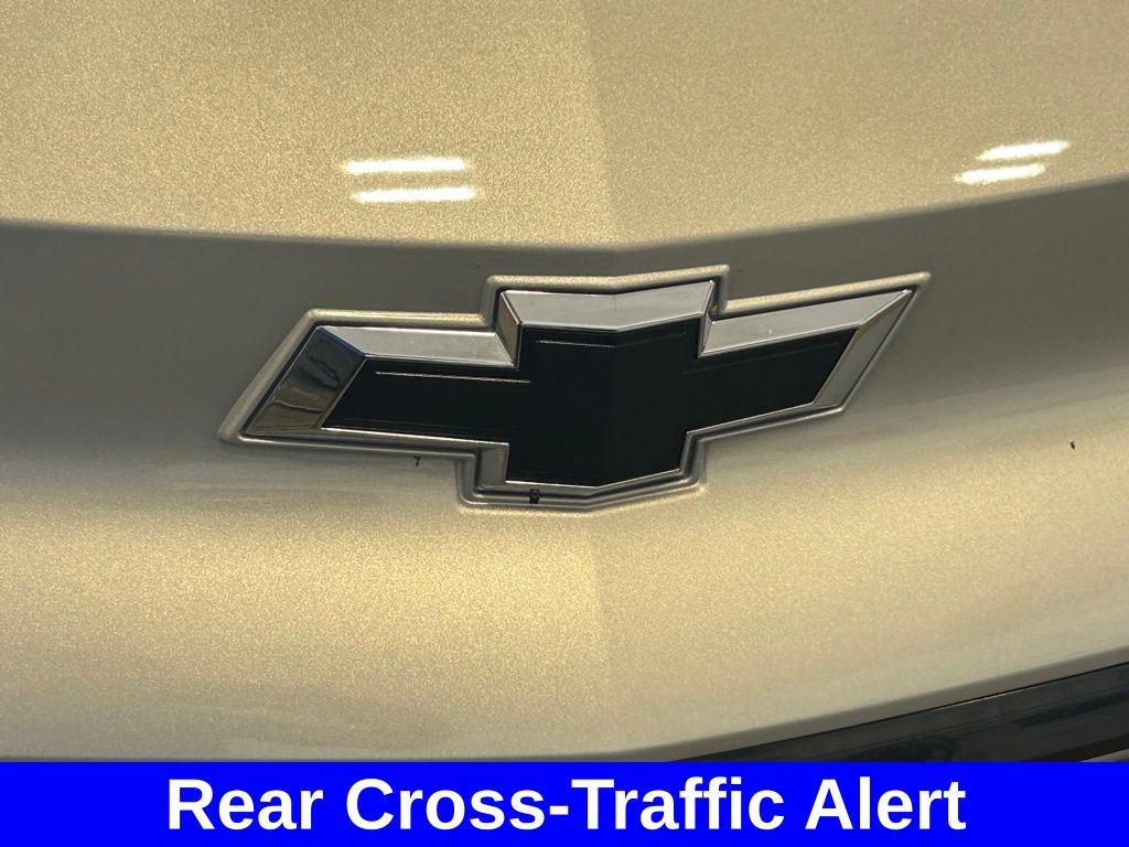 Vehicle image 17 of 41