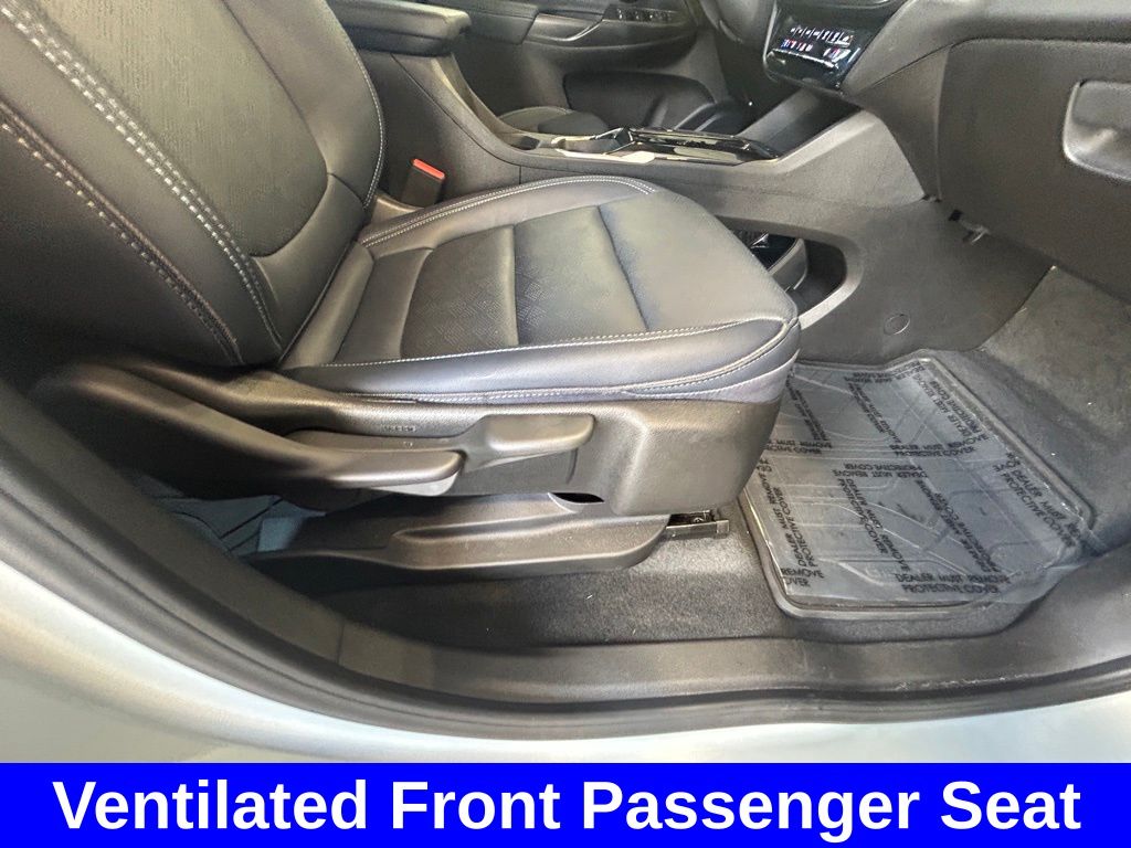 Vehicle image 22 of 41