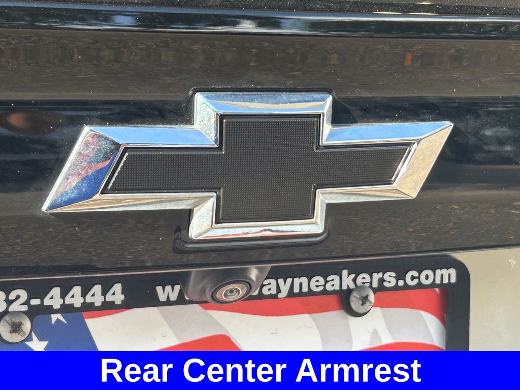 Vehicle image 19 of 41