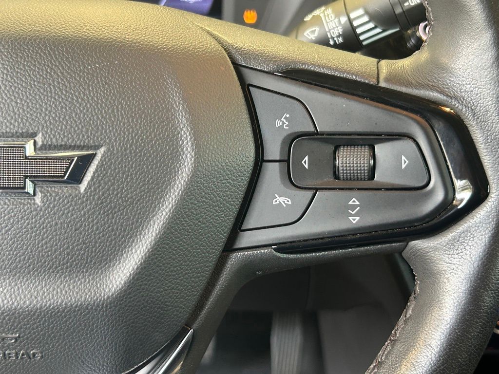 Vehicle image 36 of 41