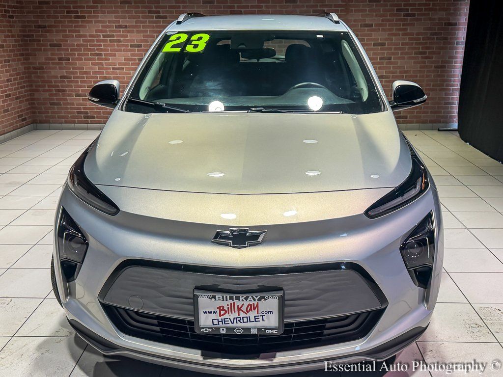 2023 Chevrolet Bolt EUV LT Image 4 of 33