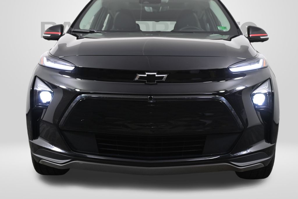 Vehicle image 2 of 38