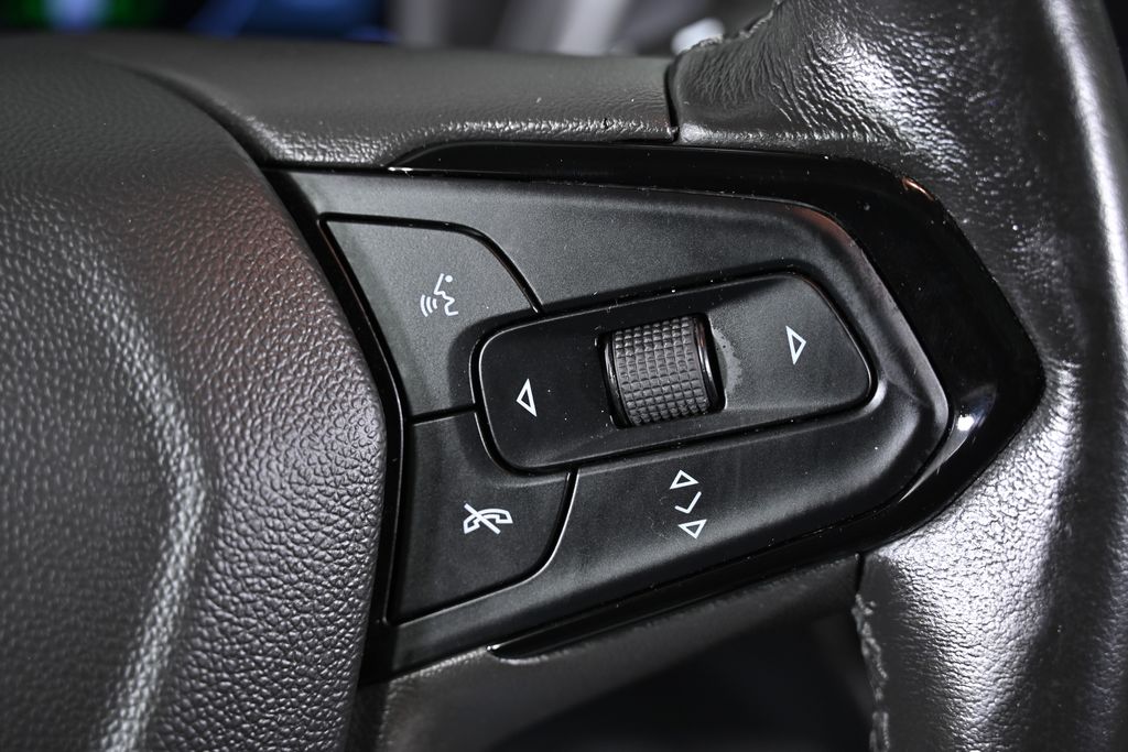 Vehicle image 14 of 38