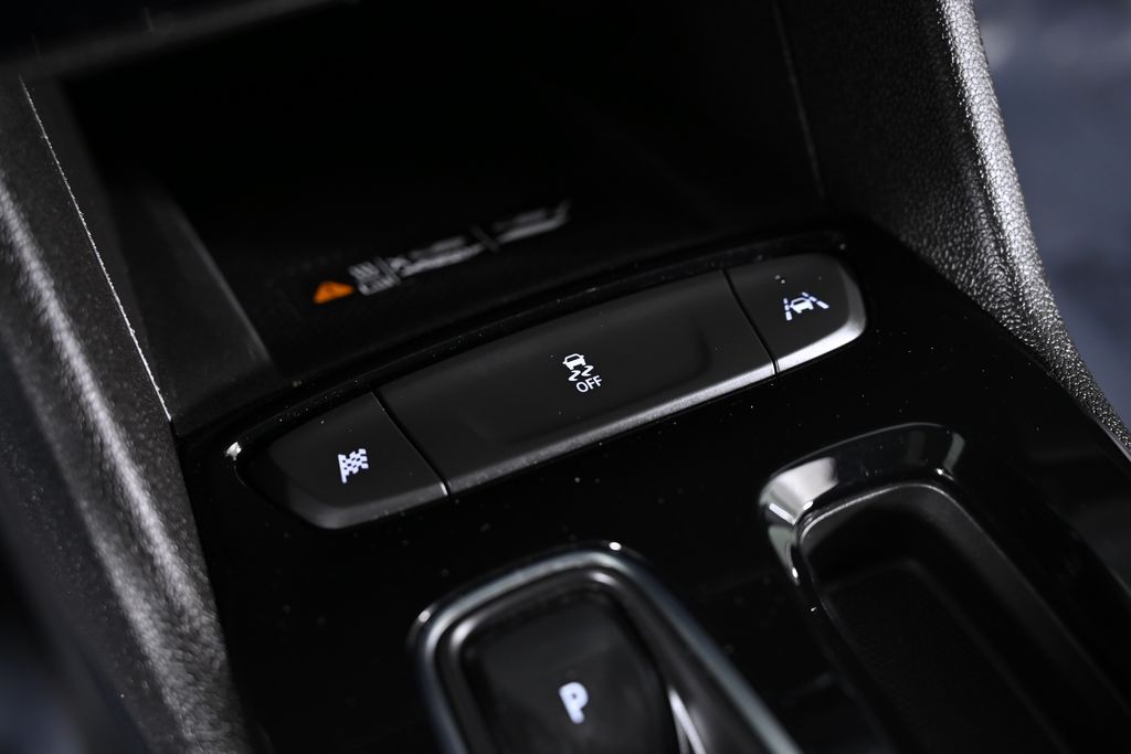 Vehicle image 19 of 38