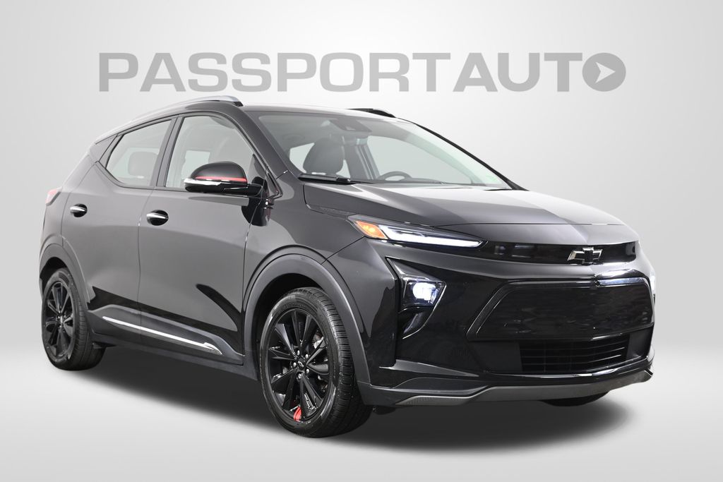 Vehicle image 3 of 38
