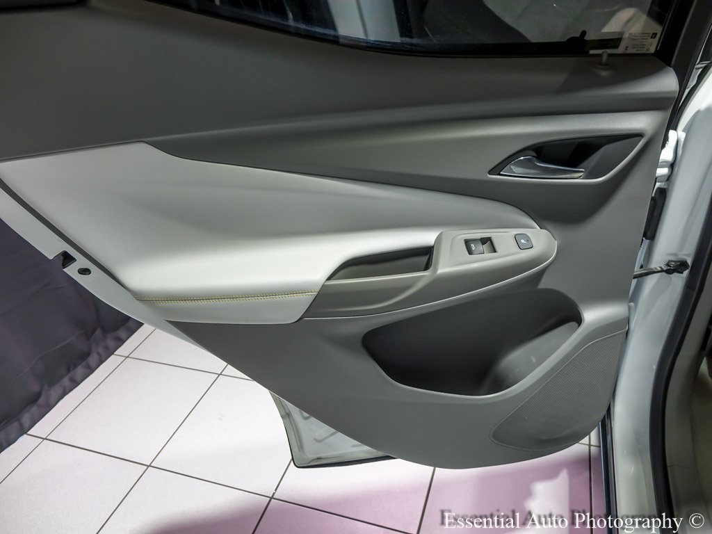 Vehicle image 38 of 45