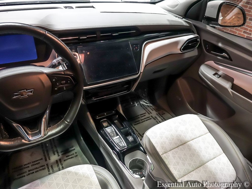 Vehicle image 19 of 45