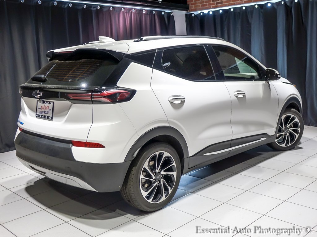Vehicle image 8 of 45