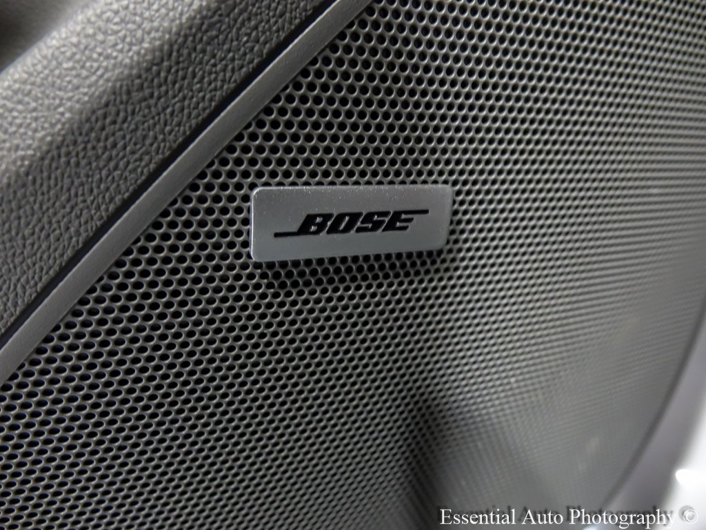 Vehicle image 37 of 45