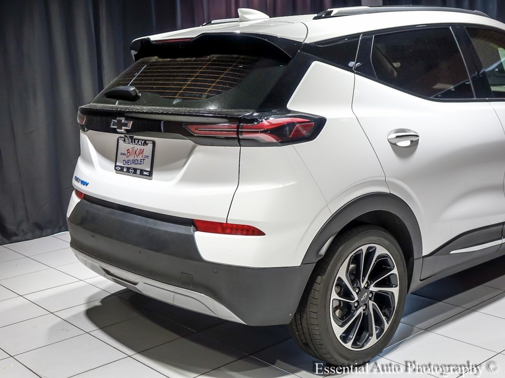 Vehicle image 6 of 45