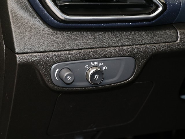 Vehicle image 26 of 34