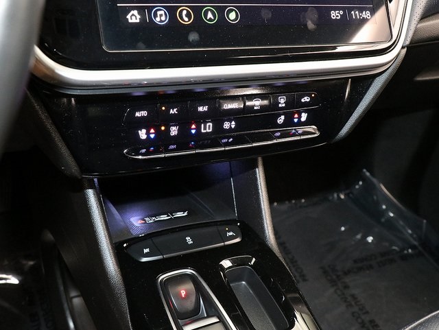 Vehicle image 23 of 34
