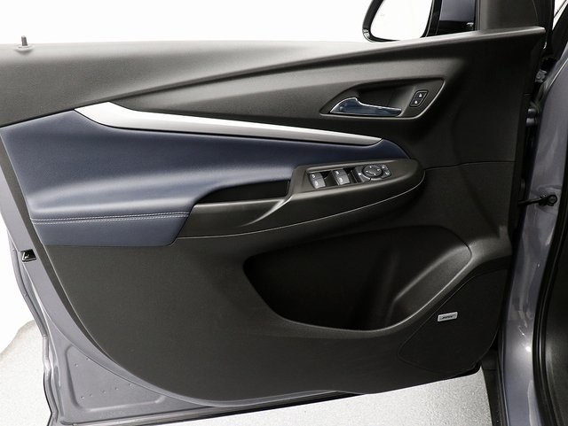 Vehicle image 24 of 34