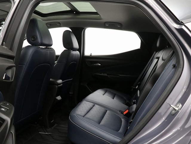 Vehicle image 13 of 34