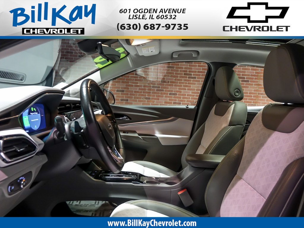 Vehicle image 13 of 43