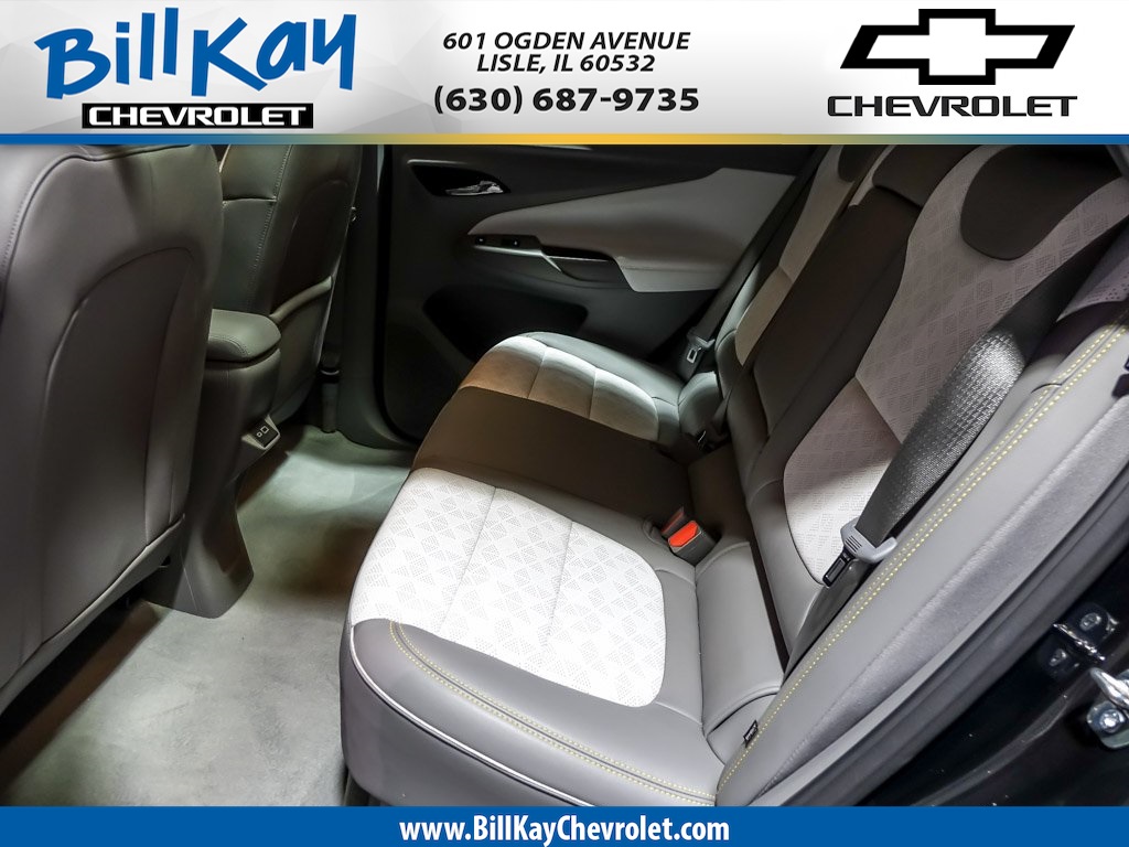 Vehicle image 27 of 43