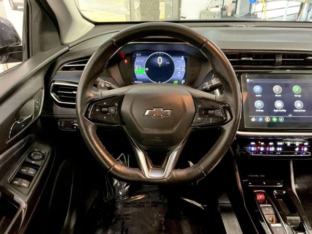 Vehicle image 21 of 31