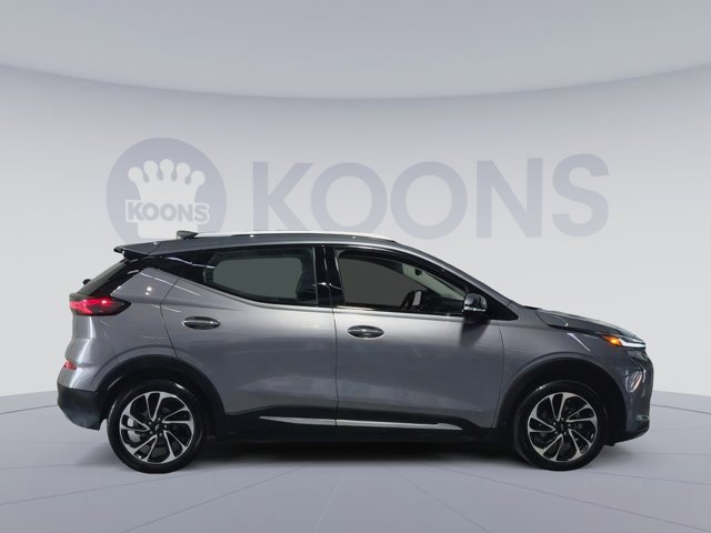 Vehicle image 8 of 31