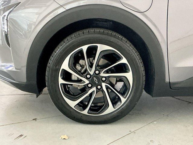Vehicle image 17 of 31