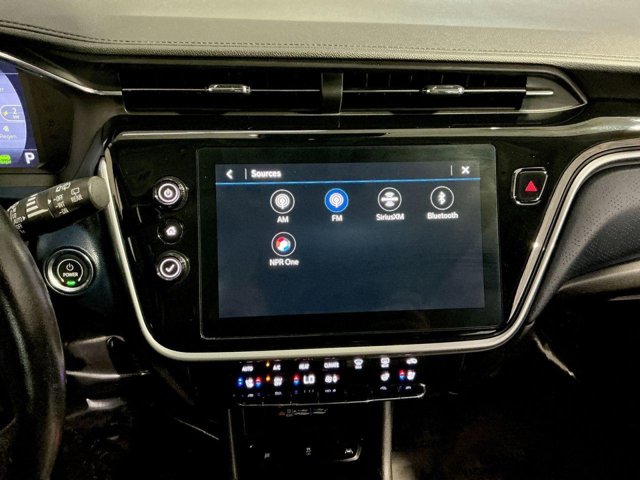 Vehicle image 23 of 31