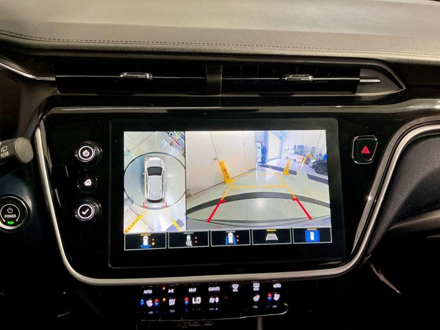 Vehicle image 24 of 31