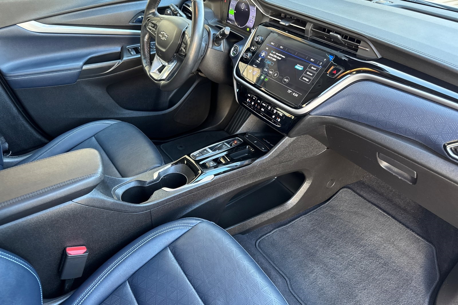 Vehicle image 15 of 27