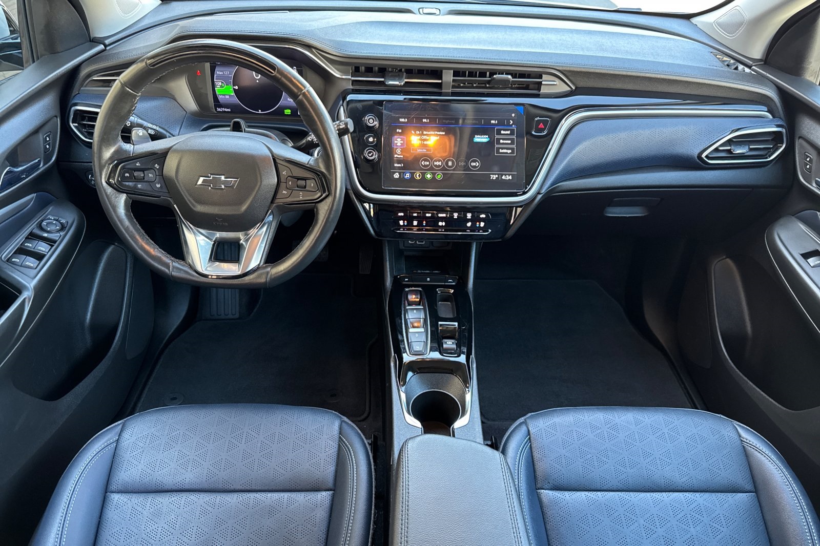Vehicle image 13 of 27