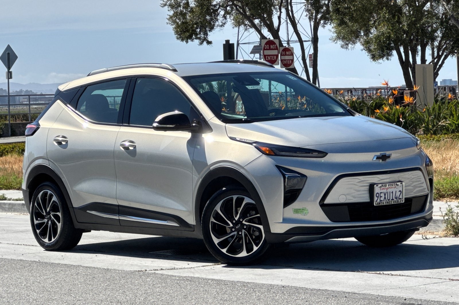 Vehicle image 2 of 27