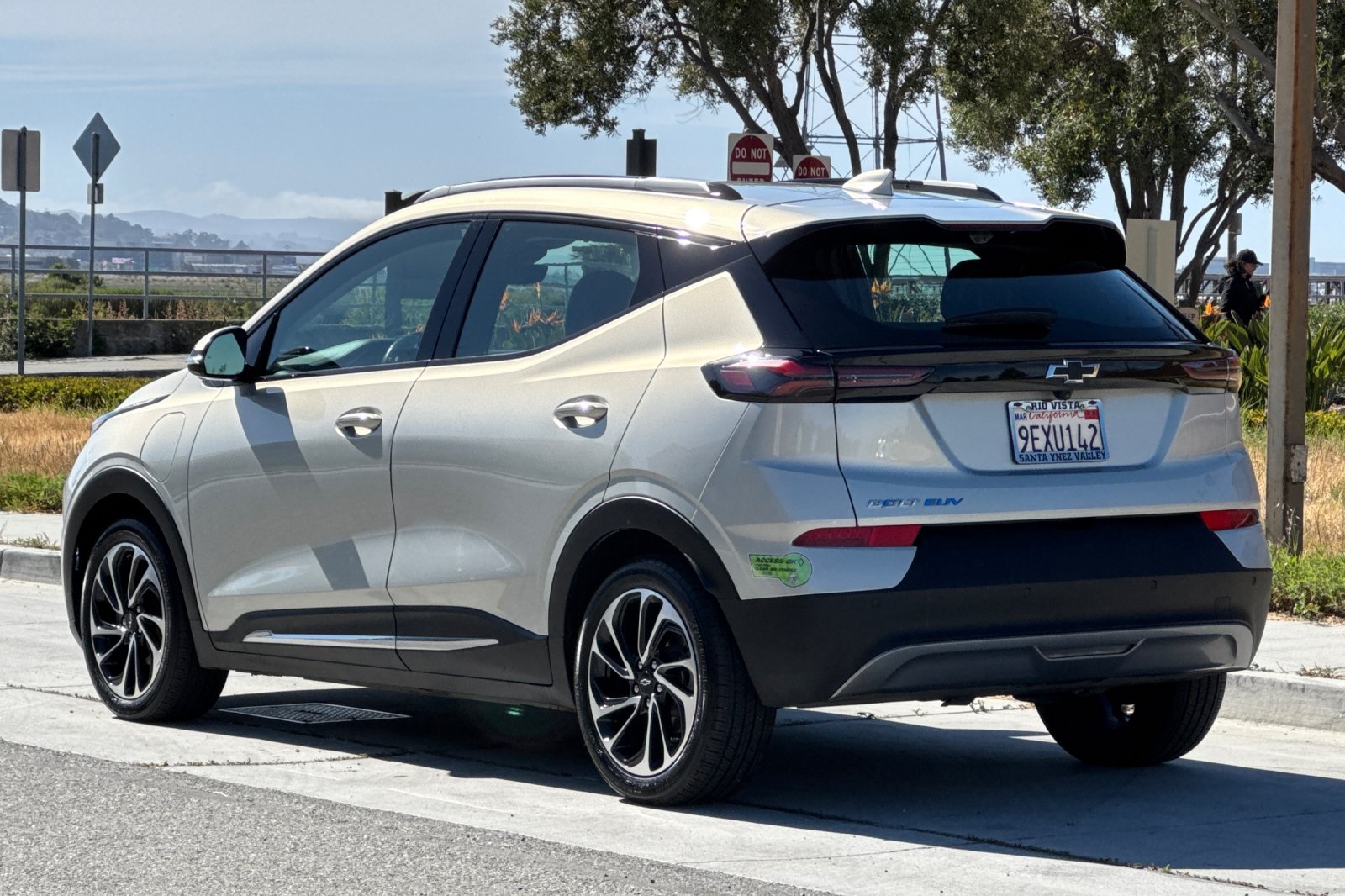 Vehicle image 6 of 27