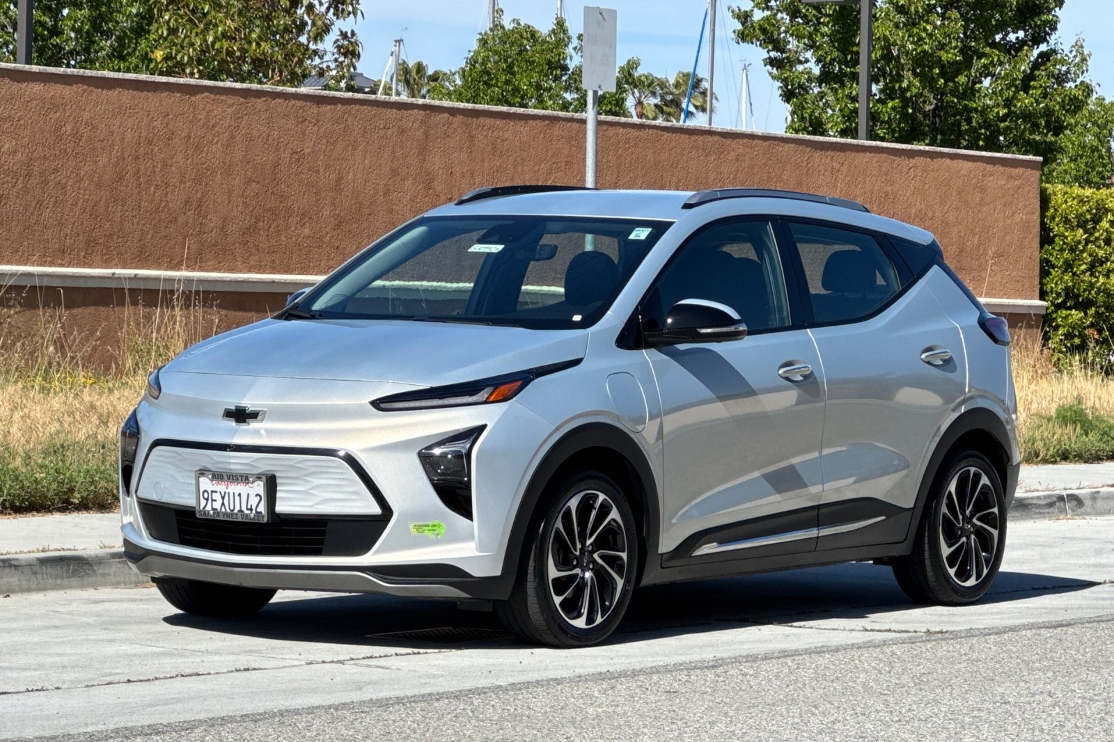Vehicle image 8 of 27