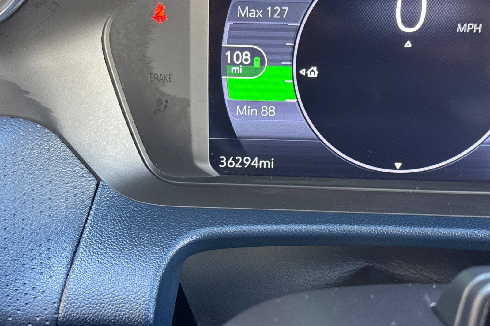 Vehicle image 24 of 27