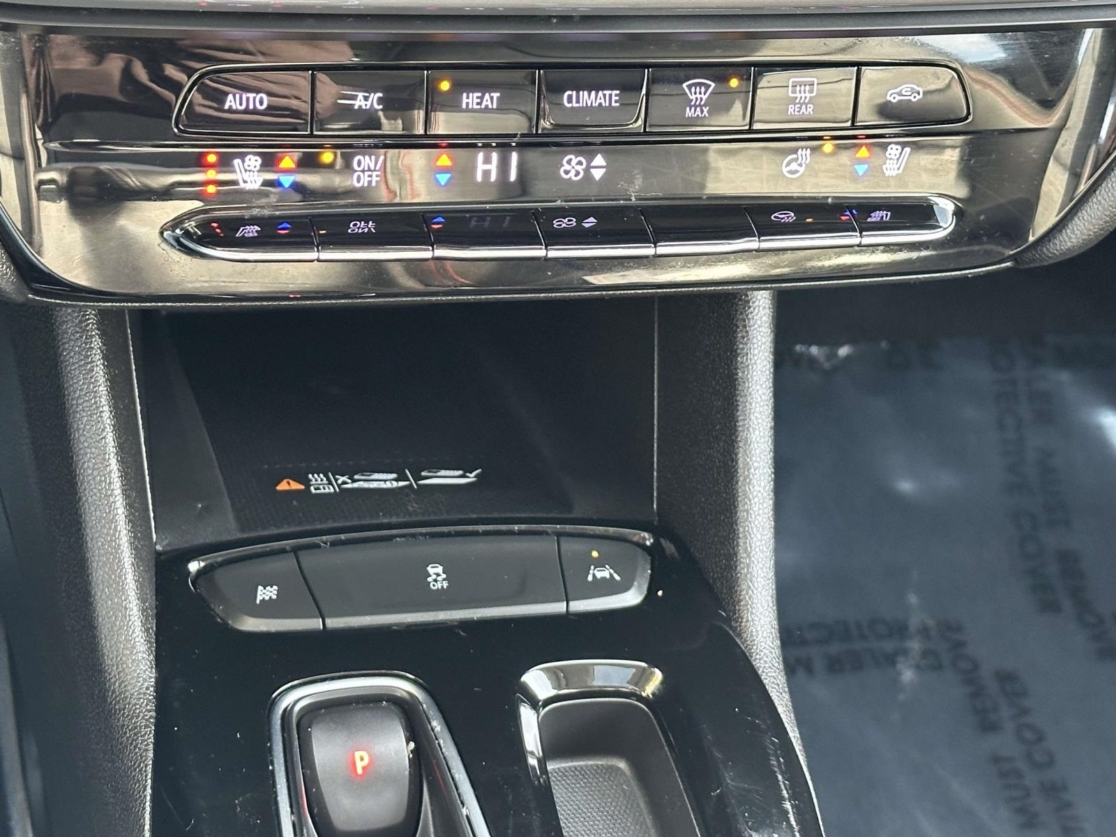 2023 Chevrolet Bolt EUV Premier Image 20 of 28